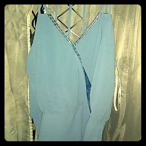 🌺  Light blue strap blouse